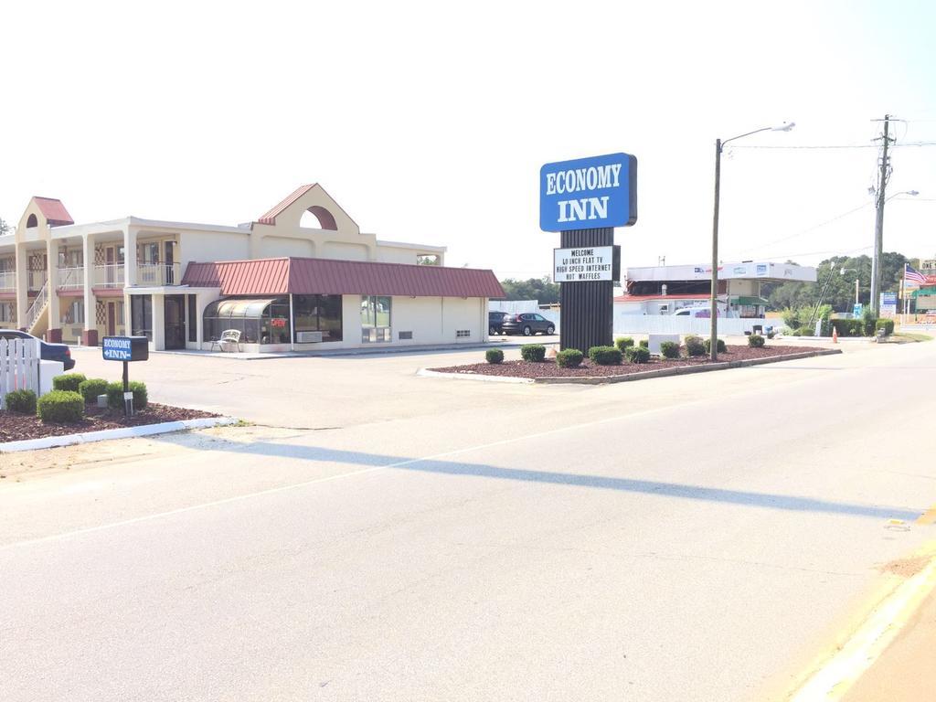 Economy Inn Dillon Exterior photo